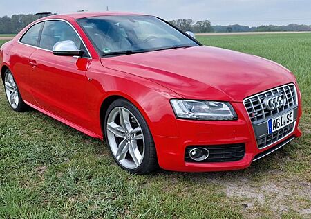Audi S5 4.2 FSI quattro -