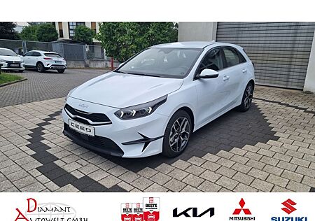 Kia Cee'd Ceed 5 1.5T 140 DCT7 Spirit STD mit Rückfahrkame