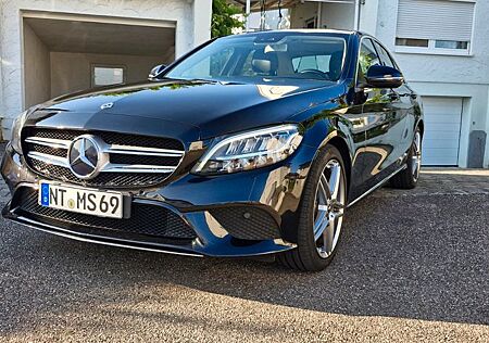 Mercedes-Benz C 180 Autom. Sehr gepflegt Scheckheftgepfleg