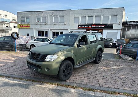 Nissan Pathfinder 2.5 dCi XE Ex-Bundeswehr