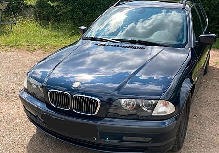 BMW 320i Touring