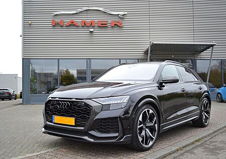 Audi RS Q8 RSQ8 VOLL RS-Dynamikpaket Carbon 23" AHK Pano.