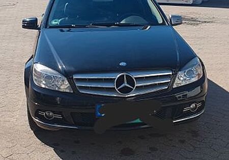 Mercedes-Benz C 180 CGI T BlueEFFICIENCY -