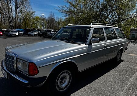 Mercedes-Benz 230 *T Modell*Automatik*Tüv 3/2027*H-Kennzeichen