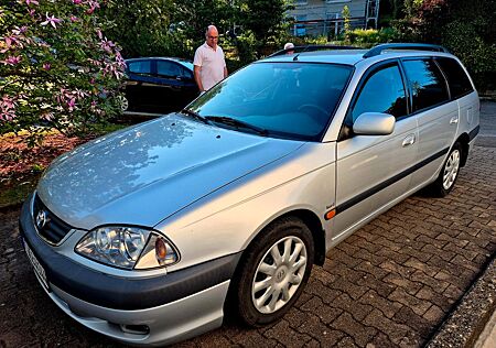 Toyota Avensis 1.8 Linea Sol 1HAND TÜV AU MAI 2027