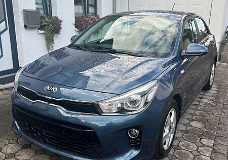 Kia Rio 1.0 T-GDI 120 Dream-Team Edition DCT