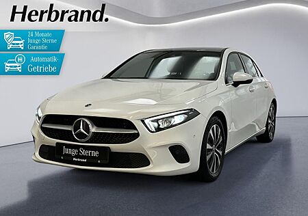 Mercedes-Benz A 180 Style Panorama CarPlay Distronic