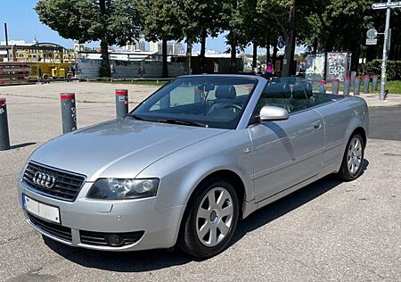 Audi A4 2.4 V6 Cabriolet