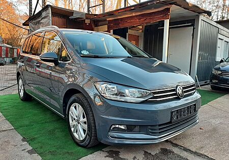 VW Touran Volkswagen Highline BMT/Start-Stopp Pano