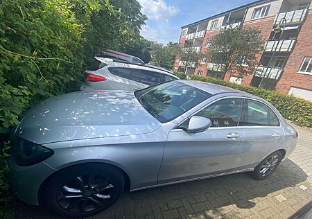 Mercedes-Benz C 180 Automatic in sehr gutem Zustand 45,000km