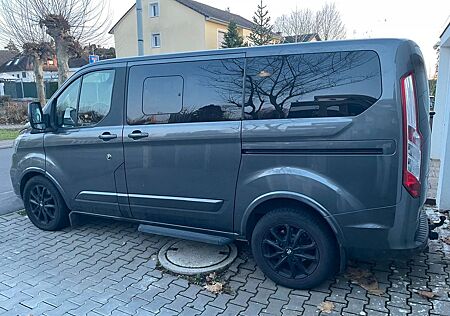 Ford Tourneo Custom TITANIUM L1H1