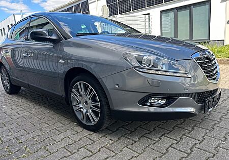 Lancia Delta 1.8 Turbo Platinium Automatik Leder Xenon