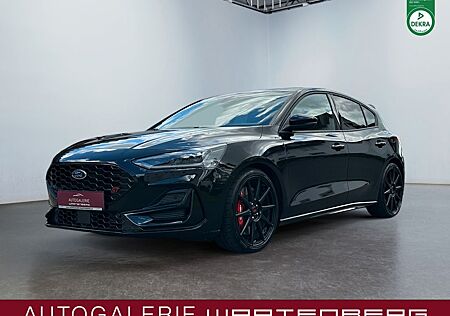 Ford Focus Lim. ST X/LED/HUD/CAM/NAVI/B&O/4J-GARANTIE