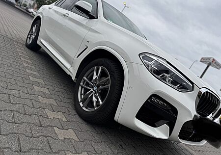 BMW X4 xDrive20i AT M Sport M Sport HUD Pano el Hkl