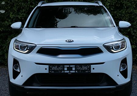 Kia Stonic Vision+Kamera+Temp*Navi+AHK+PDC+Lek-Heizu