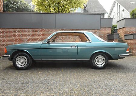Mercedes-Benz CE 230 c123ce