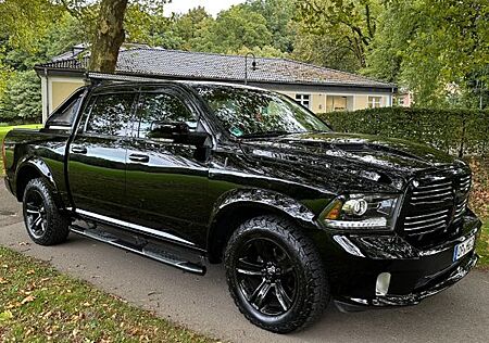 Dodge RAM 1500 5.7L V8 HEMİ 4X4 SPORT