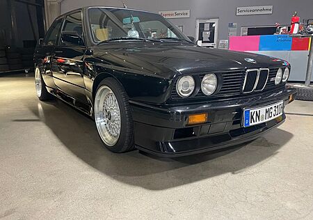 BMW M3 E30 Sport Evolution