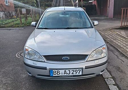 Ford Mondeo 2.5 V6 Ghia Ghia