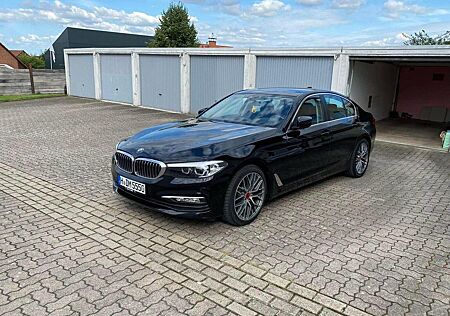 BMW 520i Limousine HUD Klima PA SH Navi LM TÜV NEU !