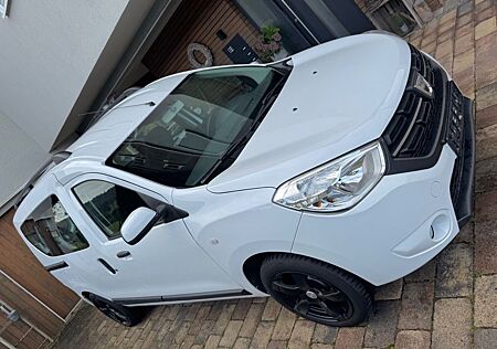 Dacia Dokker Laureate 115 PS