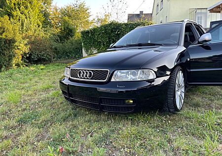 Audi S4 2.7 quattro Avant -