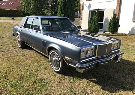 Chrysler New Yorker FIFTH AVENUE Oldtimer Voll Leder
