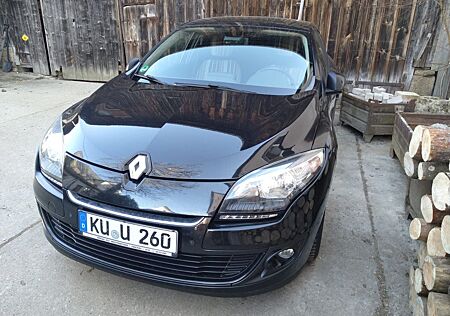 Renault Megane Bose Edition ENERGY TCe 115 Start & S...