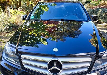 Mercedes-Benz C 180 AVANTGARDE AVANTGARDE