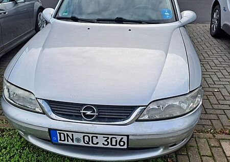 Opel Vectra 1.8 16V Elegance Elegance