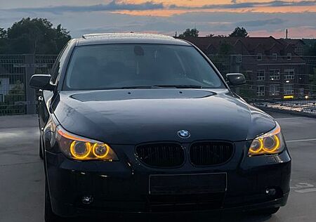 BMW 523i E60 2006 M-Paket Stoßstange Harman Kardon