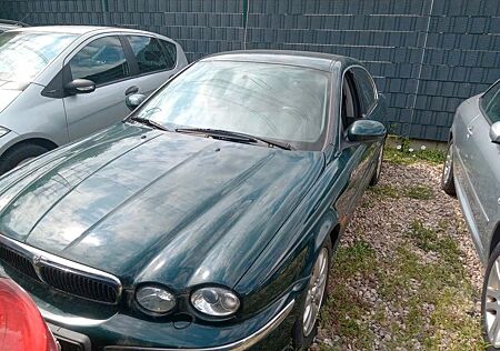 Jaguar X-Type 2,5 Liter V6