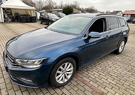 VW Passat Variant Volkswagen Business/Virtual/Kamera/12950Nett