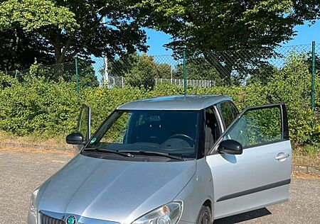 Skoda Fabia 1.4l TSI DSG Combi RS