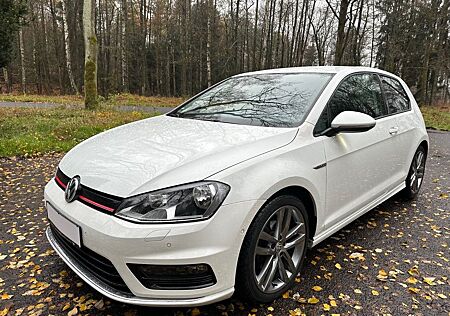 VW Golf Volkswagen VII R-LINE CUP BMT 1.2TSI DSG/NAVI/SHZ/PDC