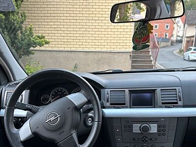 Opel Vectra 1.6 -