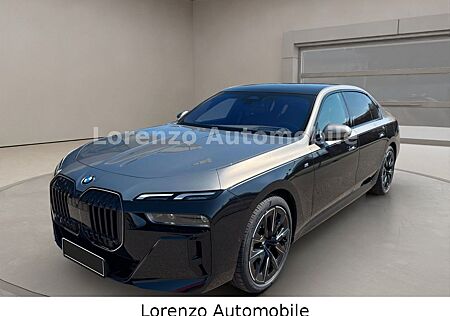 BMW 740d TwoTone Pano AutoDoor FullOptinal