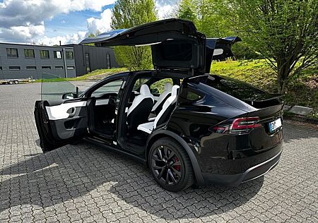 Tesla Model X Tri-Motor Allradantrieb Plaid HW4 FSD