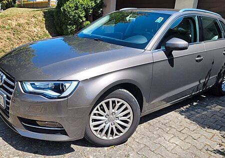 Audi A3 1.4 TFSI cod ultra S tronic Ambiente Ambiente