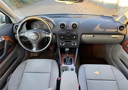 Audi A3 2.0 FSI INSPK NEU/TÜV NEU