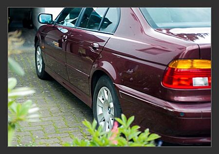 BMW 525i E39 2.Hd. Leder Xenon abn. AHK Alarm