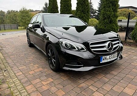 Mercedes-Benz E 220 BlueTEC BE Edition AVANTG. Autom. Edit...