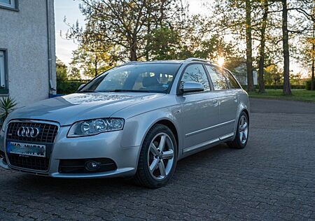 Audi A4 1.8 T Avant -