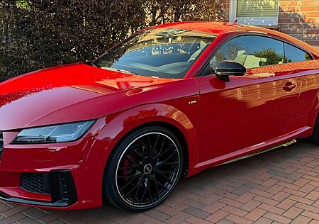 Audi TT Coupé 2,0 TFSI 8-fach bereift