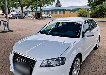 Audi A3 1.2 TFSI Attraction Sportback Attraction