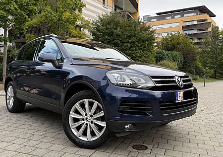 VW Touareg Volkswagen V6 TDI BMT/Panorama/Navi/LED/Leder/AHK