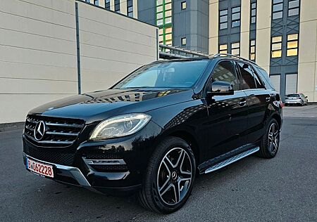 Mercedes-Benz ML 350 CDI BlueTEC*4MATIC* 20"ZOLL AMG