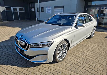 BMW 750i xDrive,Individual,Massage,erst 6700km