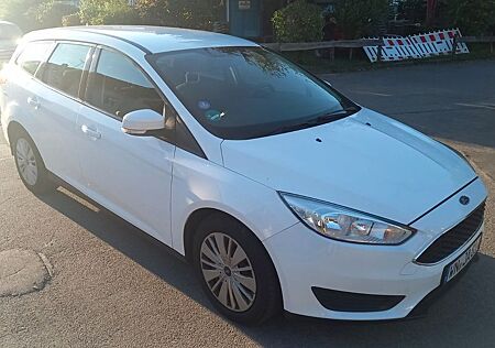 Ford Focus 1,0 EcoBoost 74kW Turnier -