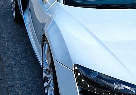Audi R8 4.2 FSI R tronic quattro Spyder - Suzukagrau